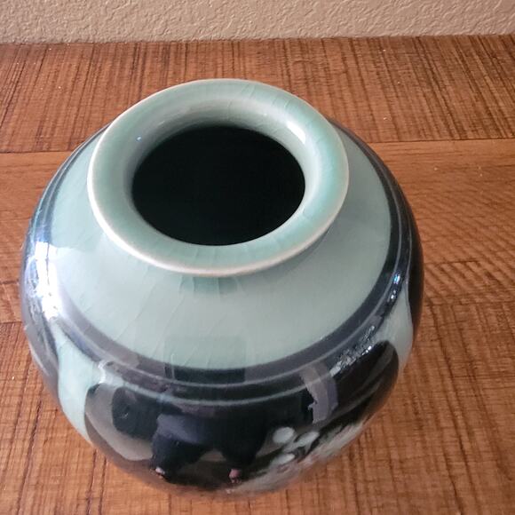 Vintage Hand Painted Ceramic Vase with Floral Motif and Glossy Glaze 6.75 Inch - Picture 5 of 10